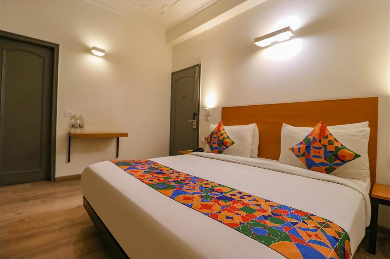 Fabhotel Lord Inn New Delhi Exterior photo