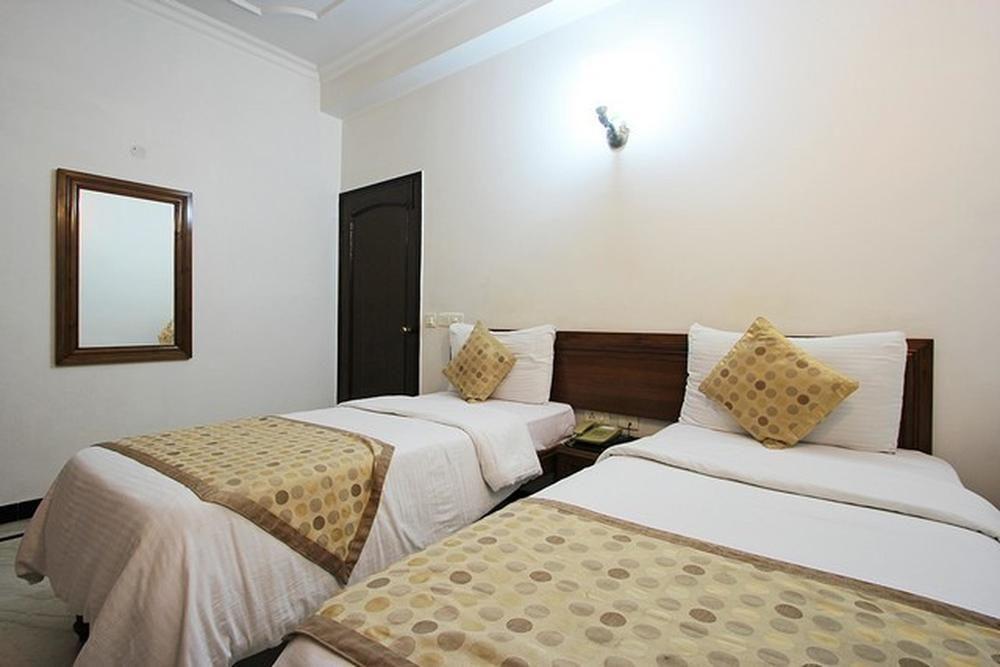 Fabhotel Lord Inn New Delhi Exterior photo